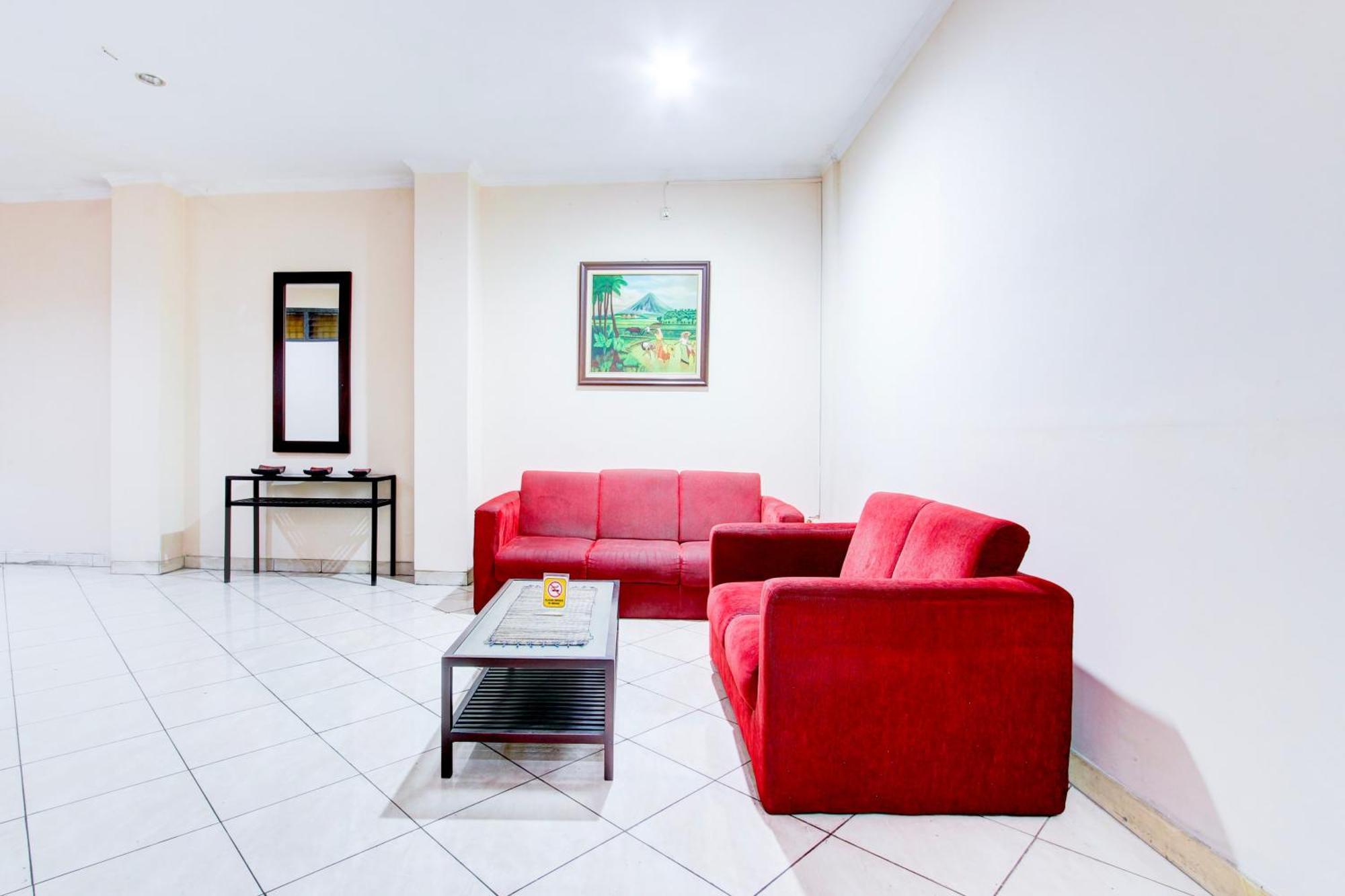 Hotel Collection O Simpang Lima Near Simpang Lima Formerly Eben Haezer Semarang
