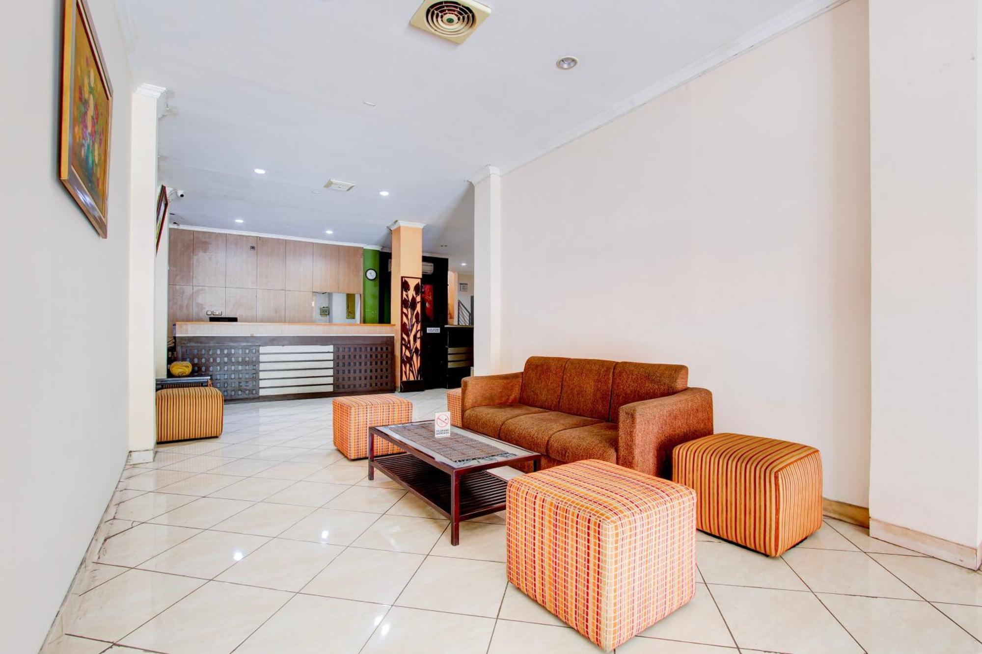 Hotel Collection O Simpang Lima Near Simpang Lima Formerly Eben Haezer Semarang