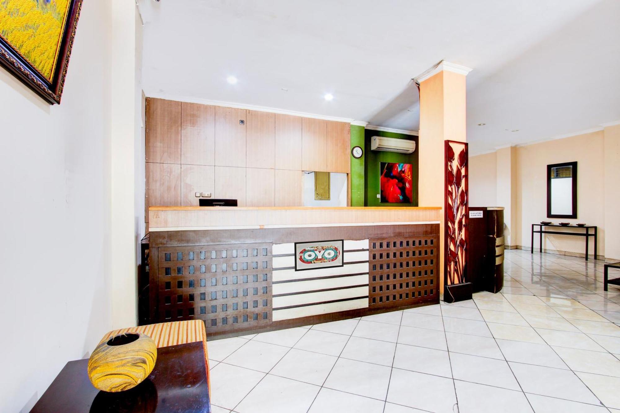 Hotel Collection O Simpang Lima Near Simpang Lima Formerly Eben Haezer Semarang